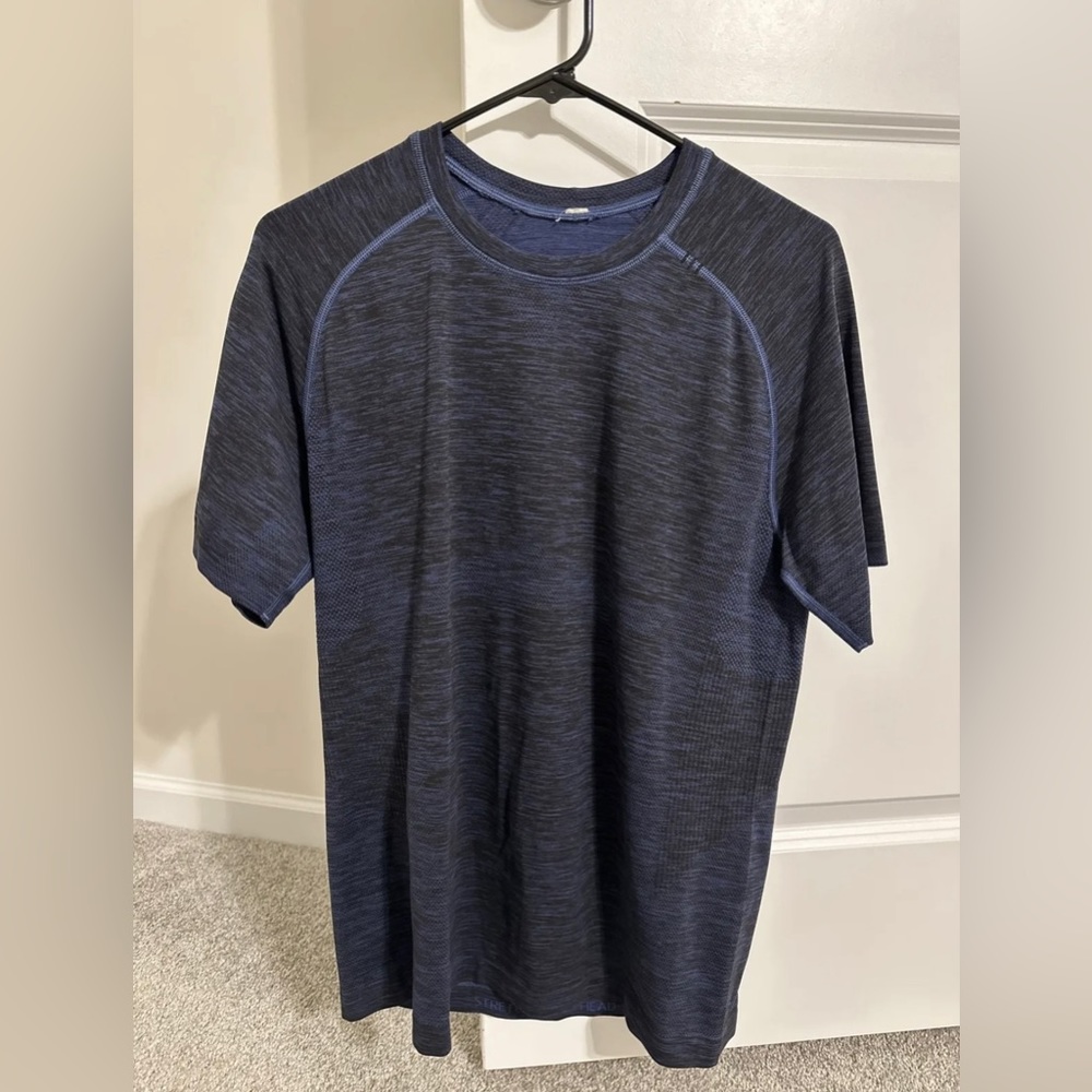Lululemon Metal Tech Vent Performance Blue Short Sleeve Shirt Mens Size Medium